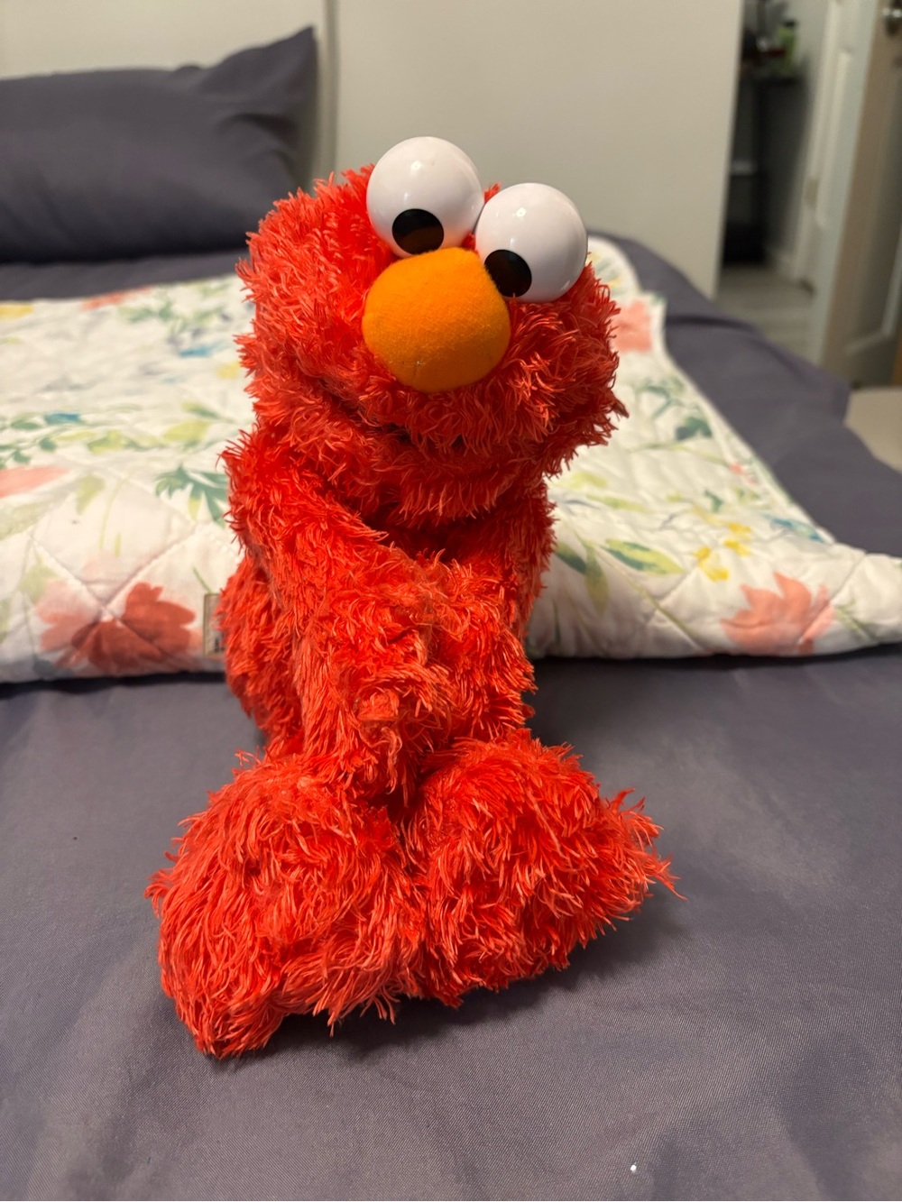 Sesame Street Elmo Plush Toy - Bright Red with Orange Nose